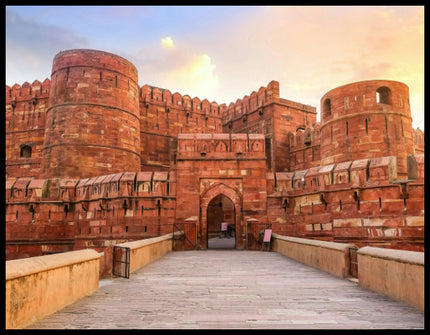 Ein Poster vom Agra Fort in Indien bei Sonnenuntergang.